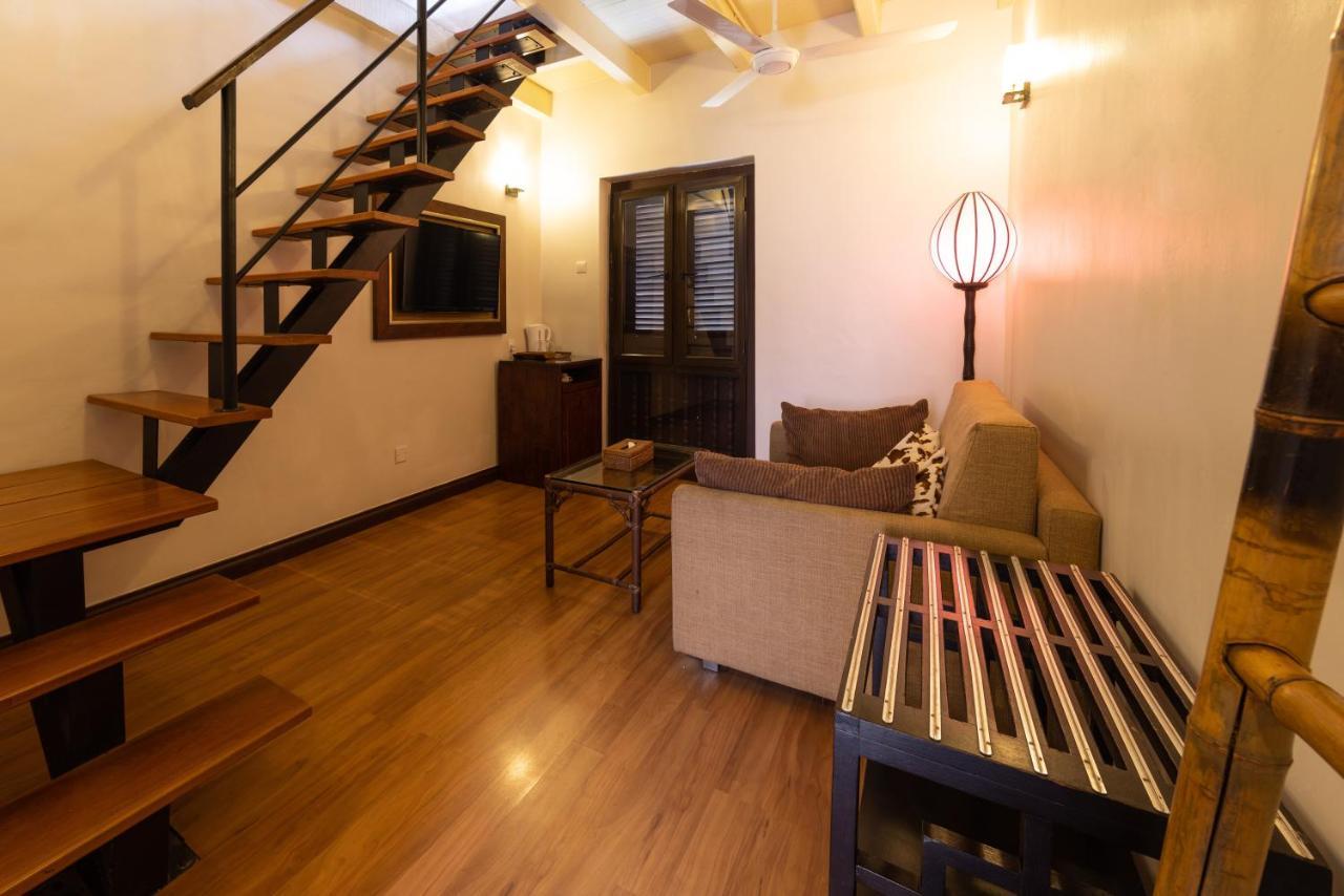 Hotel Puri Melaka Kültér fotó